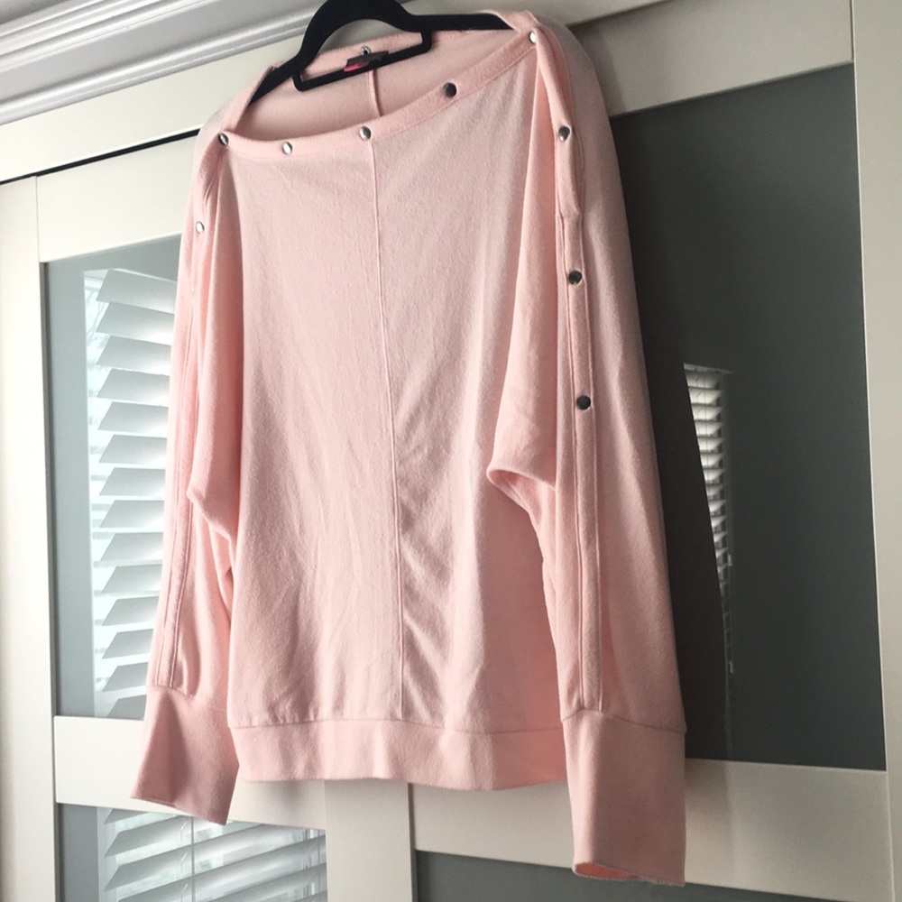 Vince Camuto snap sweater - Picture 7 of 8